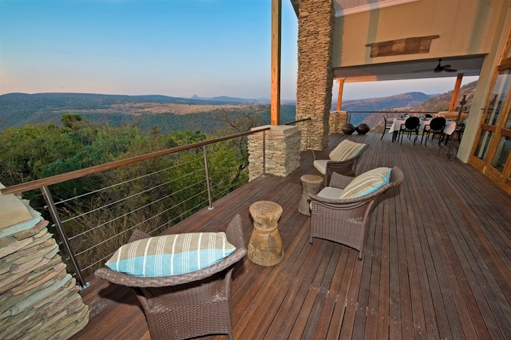 Fugitives' Drift Lodge