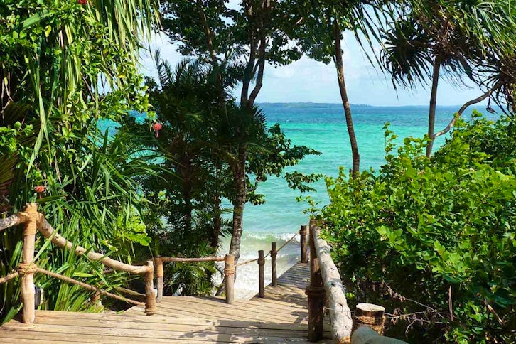 Fundu Lagoon Infinity Pool
