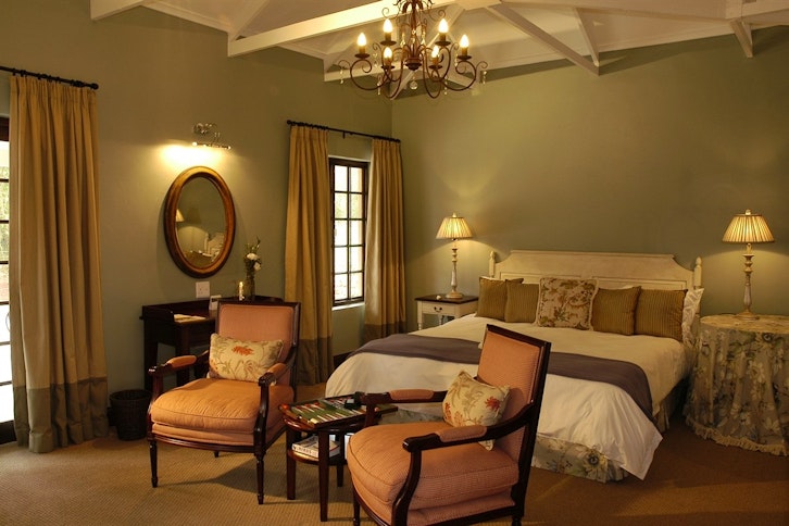 Jatinga Country Lodge Room