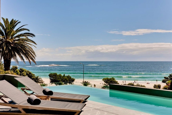 Pod Camps Bay