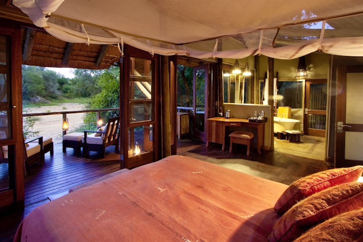 Rhino Walking Safaris 11