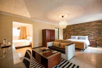 omali lodge rooms exterior